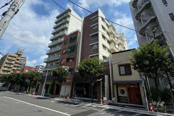 ビクトリアマンションの外観（南西側から）