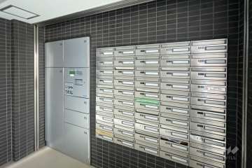 宅配ボックスと共用ポスト