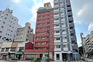 鳥越尾形シャルムの外観（北西側から）