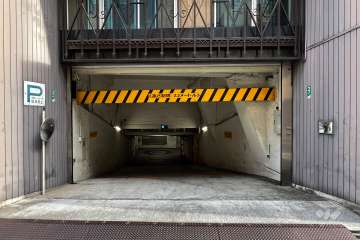 駐車場の出入り口