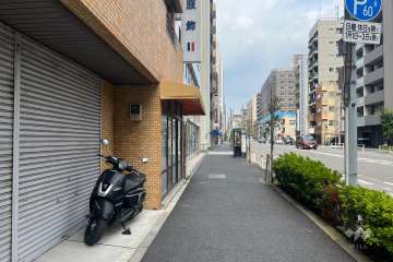 敷地東側の前面道路