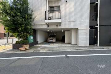 敷地内駐車場（屋内平面式）