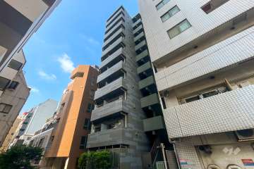 プレミアムキューブジー上野の外観（北東側から）