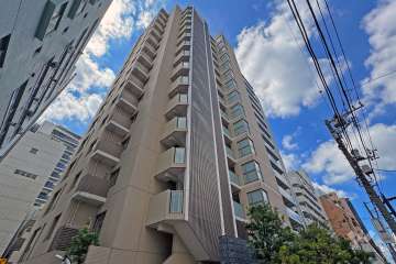 プラウド上野松が谷の外観（北東側から）