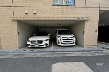 敷地内駐車場（屋内平面式）