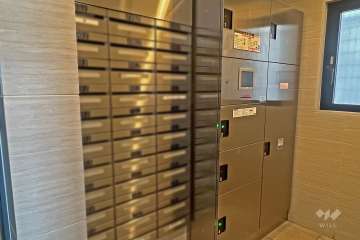 宅配ボックスと共用ポスト