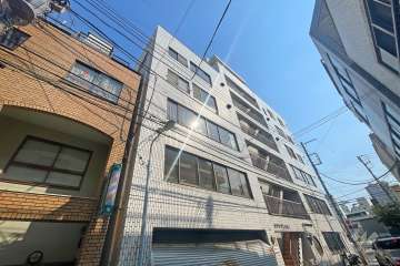 オザキマンションの外観（北西側から）