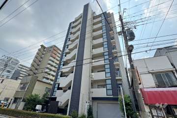 エグザ三ノ輪アヴェニールの外観（西側から）