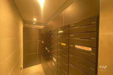 共用ポストと宅配ボックス