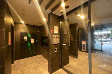 エントランスはオートロック付きです。