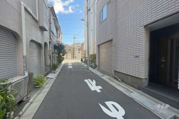 敷地北西側の前面道路　