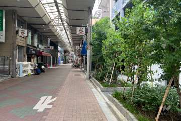 敷地東側の前面道路