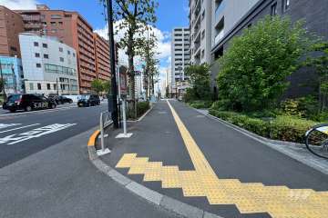 敷地北西側の前面道路　