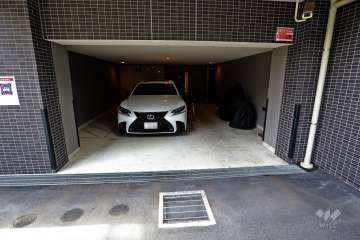 敷地内駐車場（屋内平面式）