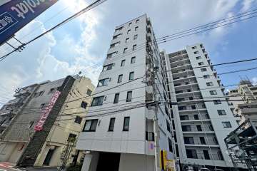 プレジール入谷の外観（東側から）