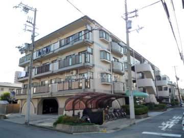 エンゼルハイム東灘の外観（北東側から）