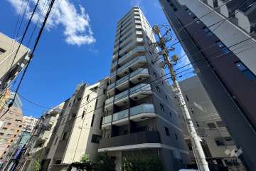 ジーベック上野の外観（南西側から）