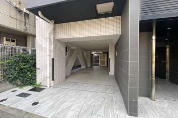 駐輪場の出入り口　