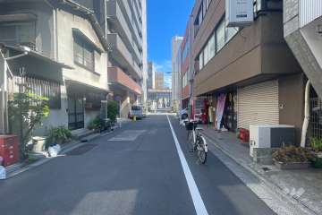 敷地東側の前面道路　