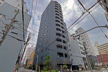 ライオンズミレス蔵前の外観（北西側から）