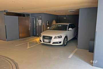 敷地内駐車場（屋内平面式）