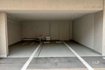 敷地内駐車場（屋内平面式）