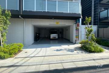 敷地内駐車場（コインパーキング）・バイク置場