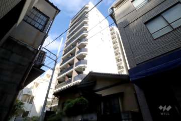 ザ・パークハウスアーバンス御徒町の外観(南西側から)