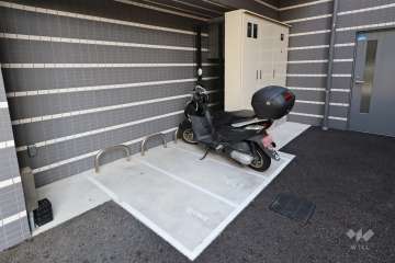 バイク置場　