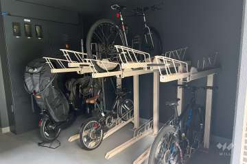 屋内に設けられた駐輪場