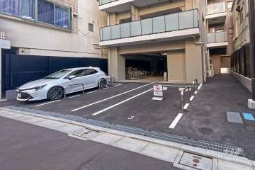 敷地内駐車場（屋外平面式）