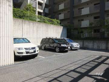 敷地内駐車場（屋外平面式）