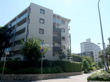 グランベース芦屋川ロジュマンの外観（北東側から）