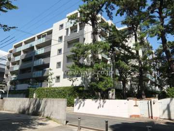 グランベース芦屋川ロジュマンの外観（南西側から）
