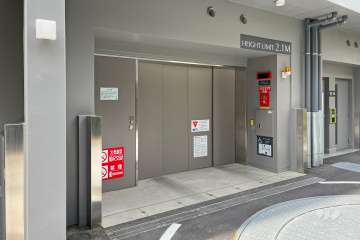 敷地内駐車場（屋内機械式）