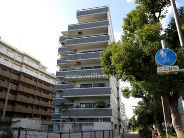 ライオンズマンション住吉南町の外観（北東側から）