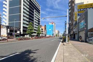 敷地南西側の前面道路