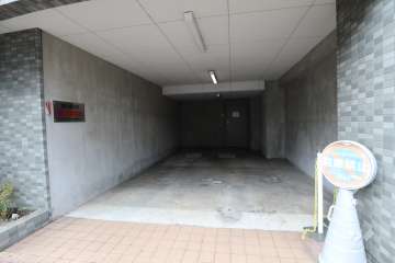 敷地内駐車場（屋内平面式）