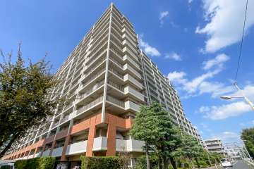 ミディオンセンターレジデンスの外観（北東側から）