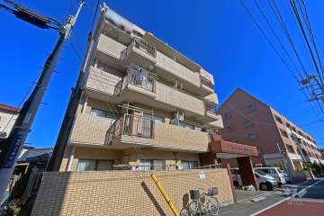 ロイヤルプラザ高砂の外観（南西側から）