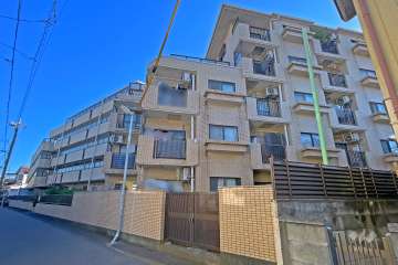 ロイヤルプラザ高砂の外観（北西側から）