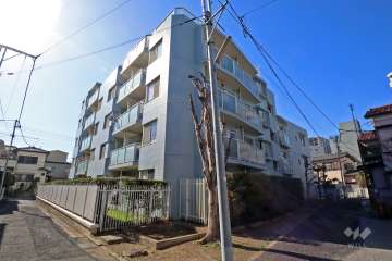 金町パークホームズの外観（南東側から）