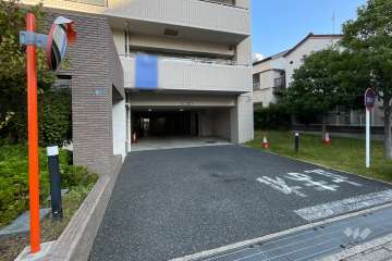 駐車場の出入り口