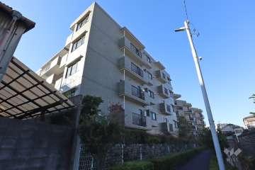 シーアイマンションオヴェスト新小岩の外観(南東側から)