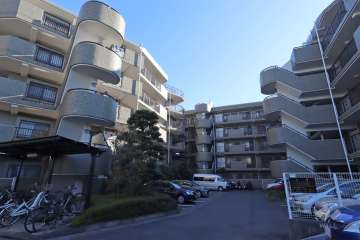シーアイマンションオヴェスト新小岩の外観(北側から)
