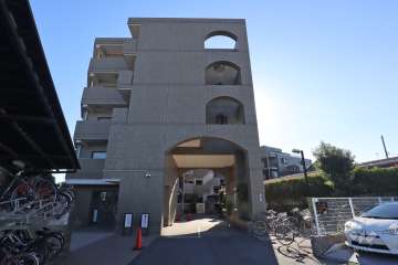 シーアイマンションオヴェスト新小岩の外観(北東側から)