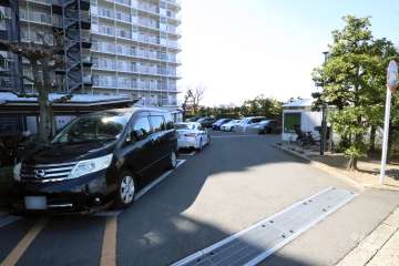 敷地内駐車場（屋外平面式）