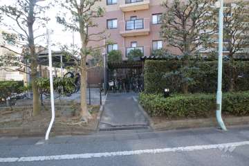 駐輪場(屋根付き)