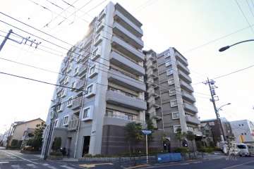 ライオンズグローベル京成立石の外観（北東側から）