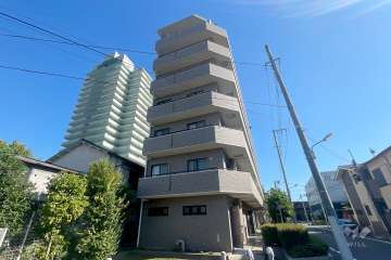 ライオンズマンション葛飾渋江公園の外観（北側から）